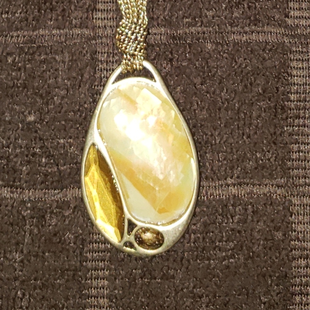 Lia Sophia necklace
